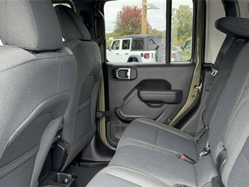 New 2026 Jeep Gladiator Sport image 34