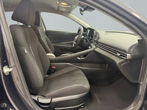 Used 2021 Hyundai Elantra SEL FWD image 13