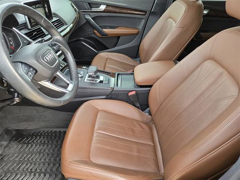 Used 2019 Audi Q5 2.0T Premium Plus w/ Premium Plus Package image 18