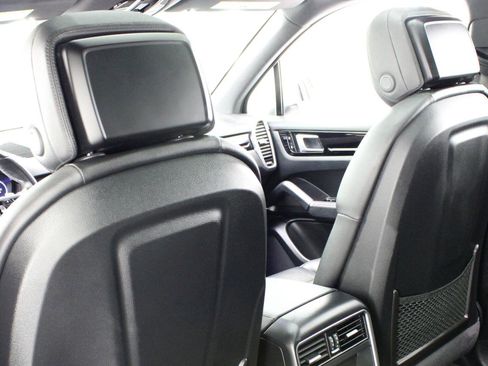 Used 2020 Porsche Cayenne AWD/4WD image 33
