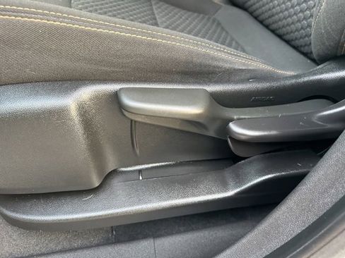 Used 2021 GMC Terrain SLE w/ Elevation Edition image 25