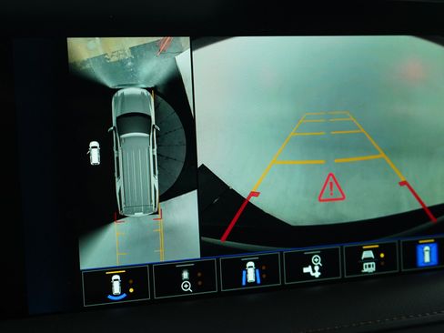 Used 2024 Chevrolet Suburban High Country image 28