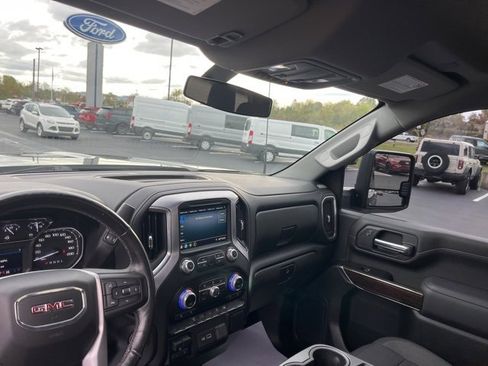 Used 2022 GMC Sierra 2500 SLE w/ SLE Value Package; image 11