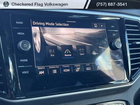 Used 2023 Volkswagen Atlas Cross Sport SEL R-Line image 41