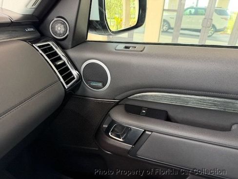 Used 2017 Land Rover Discovery HSE AWD/4WD image 62
