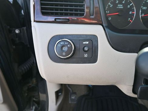 Used 2011 Chevrolet Impala LT w/ Luxury Edition Package image 20