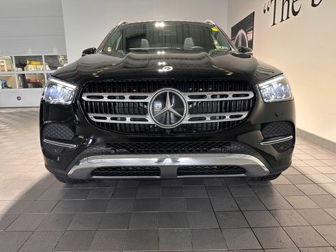 Used 2025 Mercedes-Benz GLE 350 4MATIC image 2