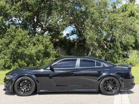 Used 2023 Dodge Charger Scat Pack RWD image 2