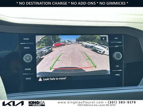 Used 2024 Volkswagen Jetta SEL FWD image 4