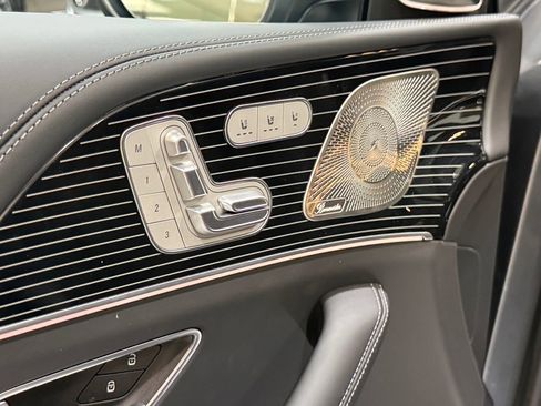 New 2026 Mercedes-Benz Maybach GLS 600 4MATIC image 13