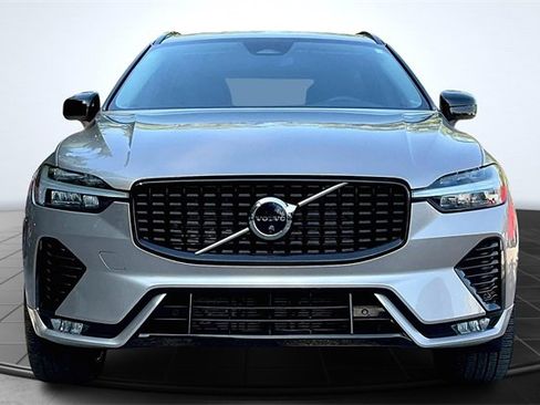 Certified 2023 Volvo XC60 B6 Ultimate image 3