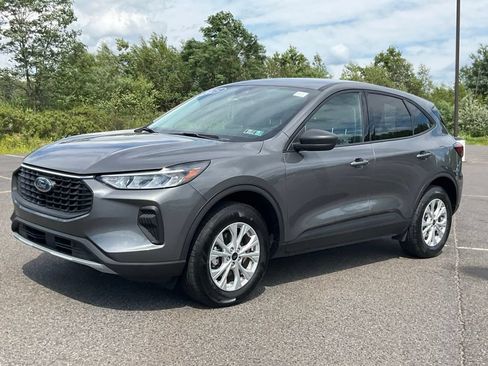 Used 2025 Ford Escape Active AWD/4WD image 30