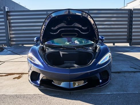 Used 2022 McLaren GT image 16