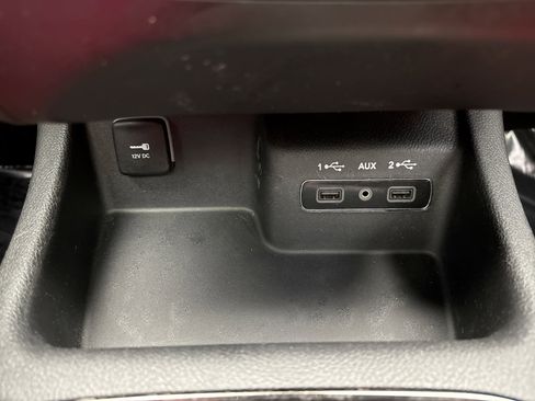 Used 2018 Dodge Durango R/T w/ Technology Group image 17