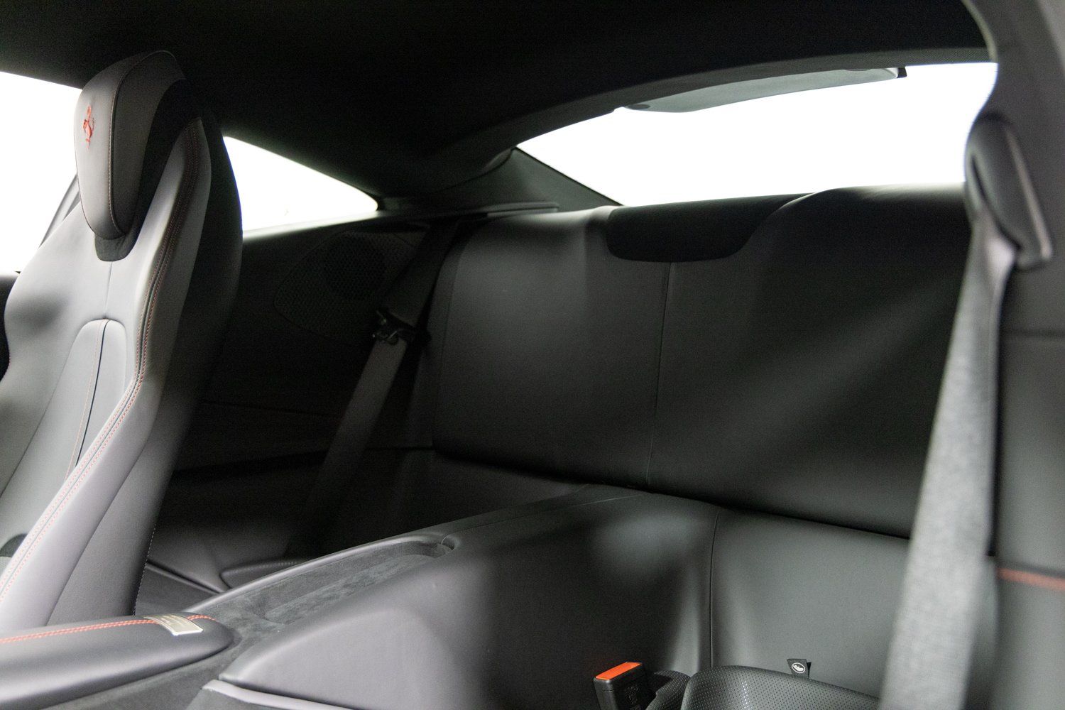 Used 2021 Ferrari Roma RWD image 37