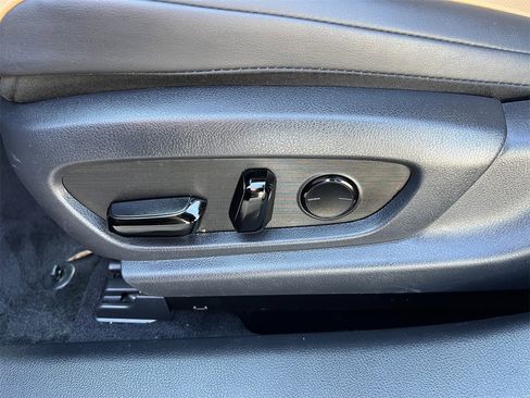 Used 2023 Lexus ES 300h w/ Premium Package image 24