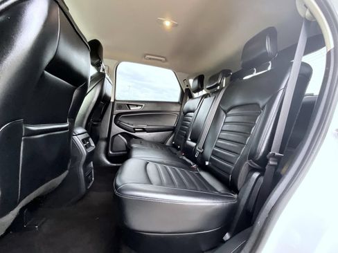 Used 2019 Ford Edge SEL w/ Equipment Group 201A AWD/4WD image 21