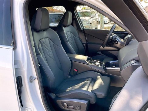 Certified 2025 BMW X3 xDrive30i w/ Convenience Package image 10