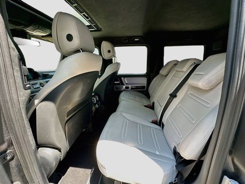 Used 2024 Mercedes-Benz G 550 image 26