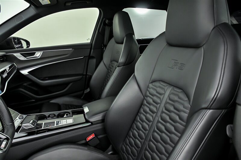 Used 2022 Audi RS 6 AWD/4WD image 17