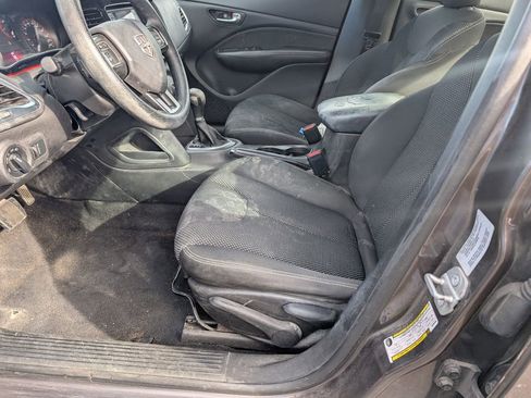 Used 2016 Dodge Dart SXT image 9