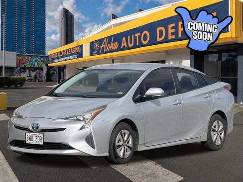 Used 2016 Toyota Prius Two FWD image 1