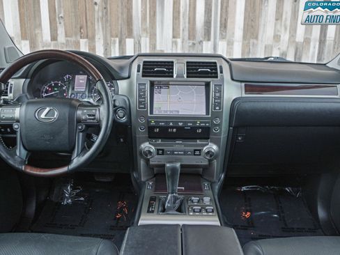 Used 2016 Lexus GX 460 Luxury w/ Preferred Accessory Package AWD/4WD image 16