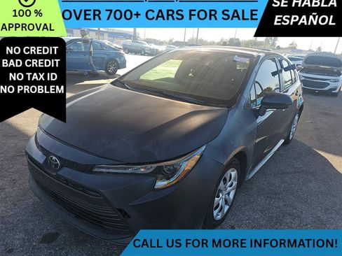 Used 2025 Toyota Corolla LE w/ Convenience Package image 1