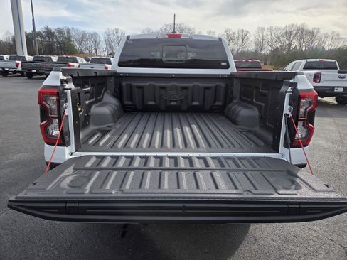 New 2025 Ford Ranger XLT w/ Equipment Group 301A High AWD/4WD image 8