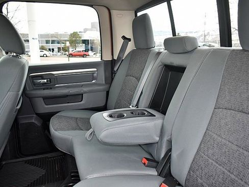 Used 2018 RAM 1500 SLT image 15