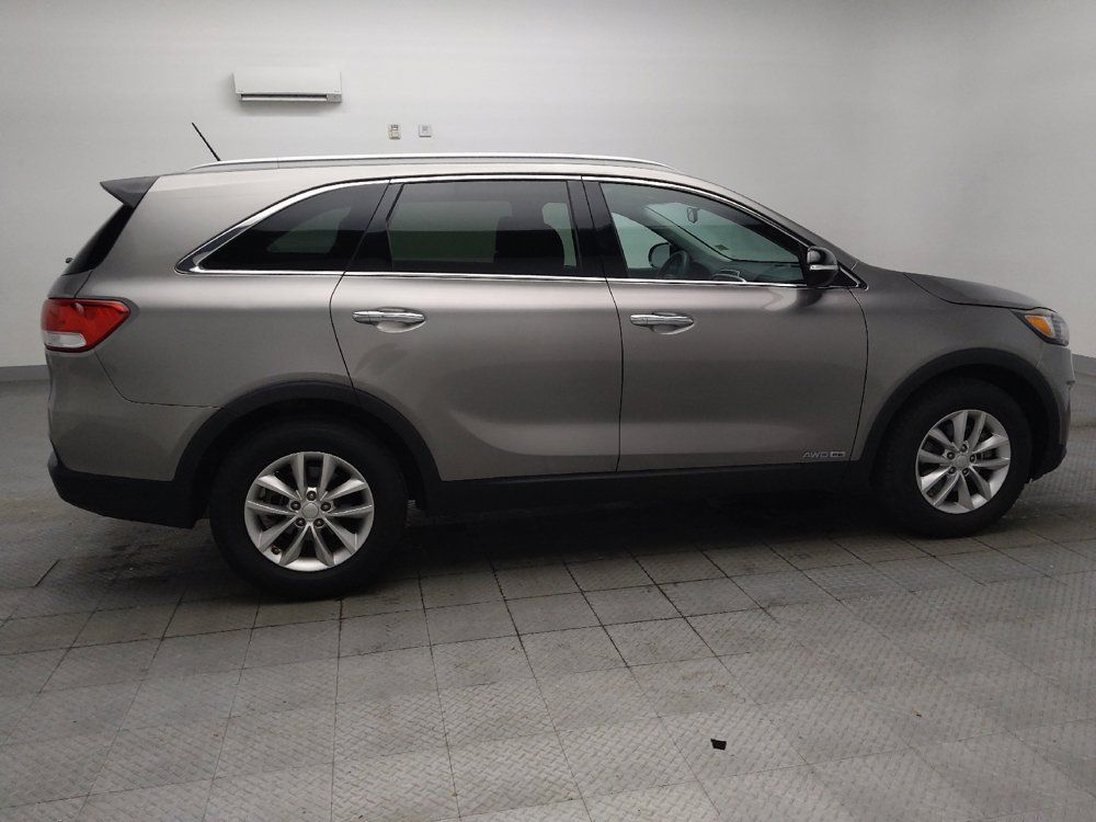 Used 2017 Kia Sorento AWD image 10