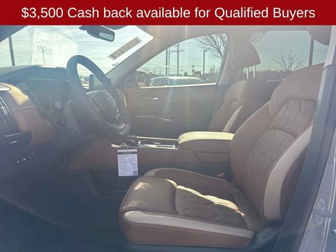 New 2026 Nissan Pathfinder Platinum image 18