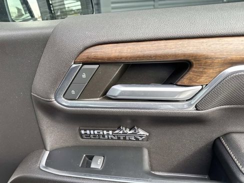 Used 2023 Chevrolet Silverado 1500 High Country image 20