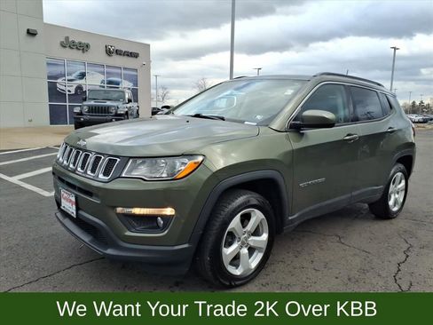 Used 2019 Jeep Compass Latitude image 2
