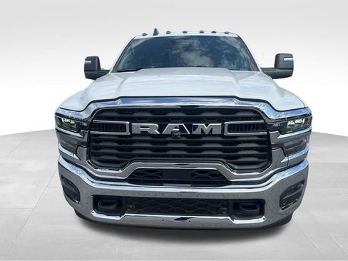 New 2026 RAM 2500 Tradesman w/ Chrome Appearance Group AWD/4WD image 9