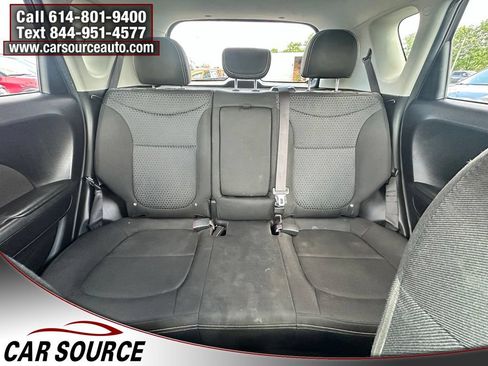 Used 2016 Kia Soul + FWD image 12