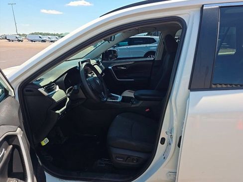Used 2023 Toyota RAV4 XLE w/ Convenience Package AWD/4WD image 5