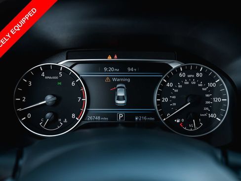 Used 2024 Nissan Altima 2.5 SR FWD image 14