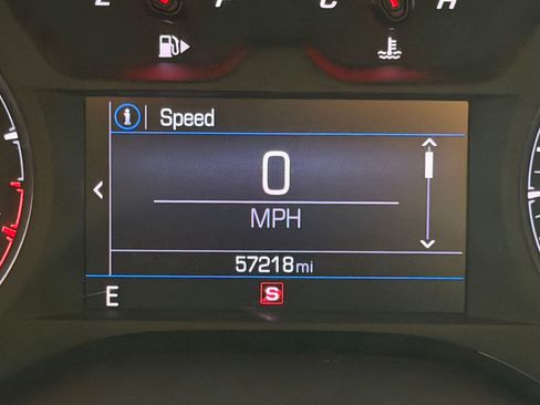 Used 2022 Chevrolet Camaro LT RWD image 19