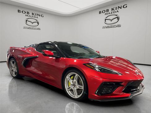 Used 2024 Chevrolet Corvette Stingray Preferred Conv w/ Z51 Performance Package RWD image 7