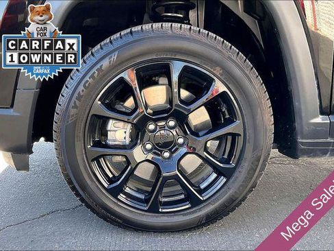 Certified 2023 Jeep Compass Latitude AWD/4WD image 8