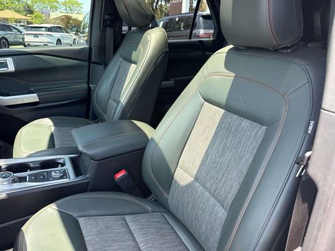Used 2023 Ford Explorer Timberline w/ Timberline Technology Package AWD/4WD image 29