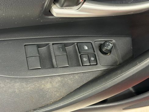 Used 2020 Toyota Corolla LE FWD image 25