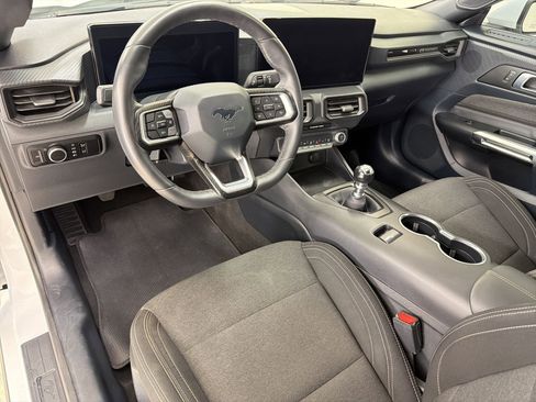 Used 2024 Ford Mustang GT RWD image 4
