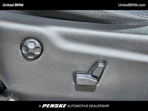 Used 2019 Jeep Grand Cherokee Altitude AWD/4WD image 4