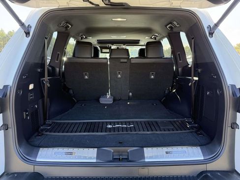 Used 2024 Lexus LX 600 F Sport image 28