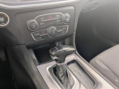 Used 2022 Dodge Charger SXT image 13