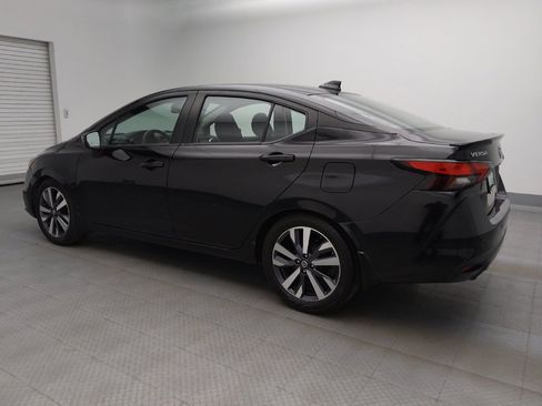 Used 2021 Nissan Versa SR FWD image 3