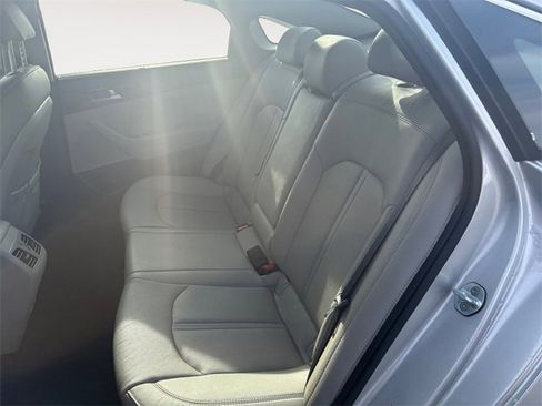 Used 2016 Hyundai Sonata Limited w/ Option Group 04 image 13