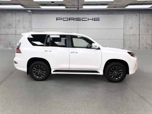 Used 2020 Lexus GX 460 Premium w/ Premium Package AWD/4WD image 8